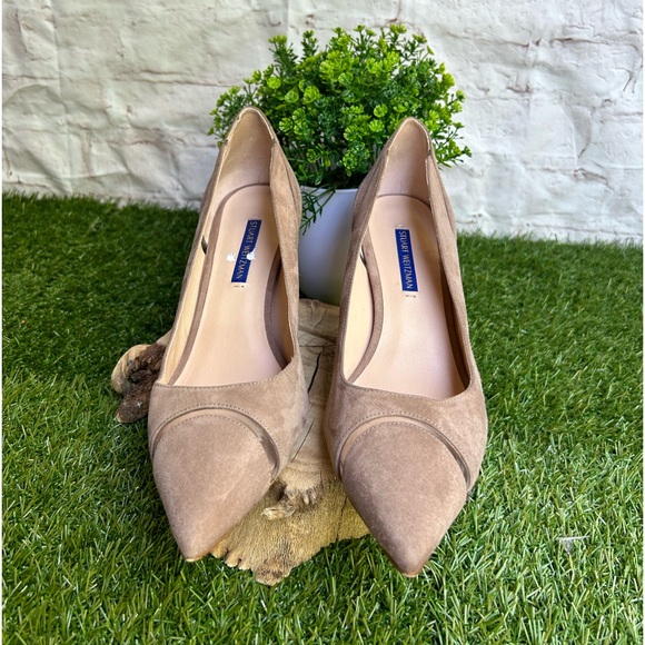 Sturat Weitzman Davia TAUPE Clear Trim
Pointed Toe Pump (Women) size 8 - Picture 13 of 16